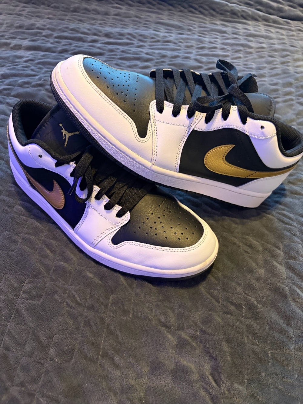 Jordan 1 Nike Low Top Sneakers - Black/White/Gold Swoosh - Hardly Worn